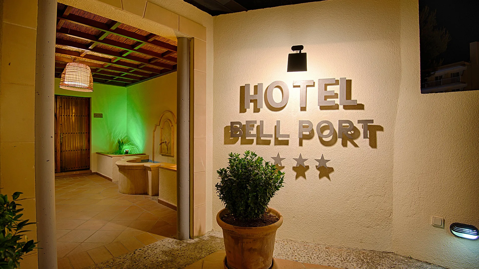 Bell Port Hotel 칼라 라트자다